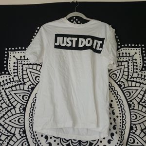 Nike tee